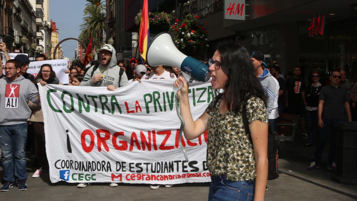 Fotogalería | Manifestación de estudiantes en Las Palmas de Gran Canaria