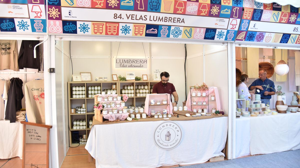 Expositor de Velas Lumbrera en FARCAMA 2025