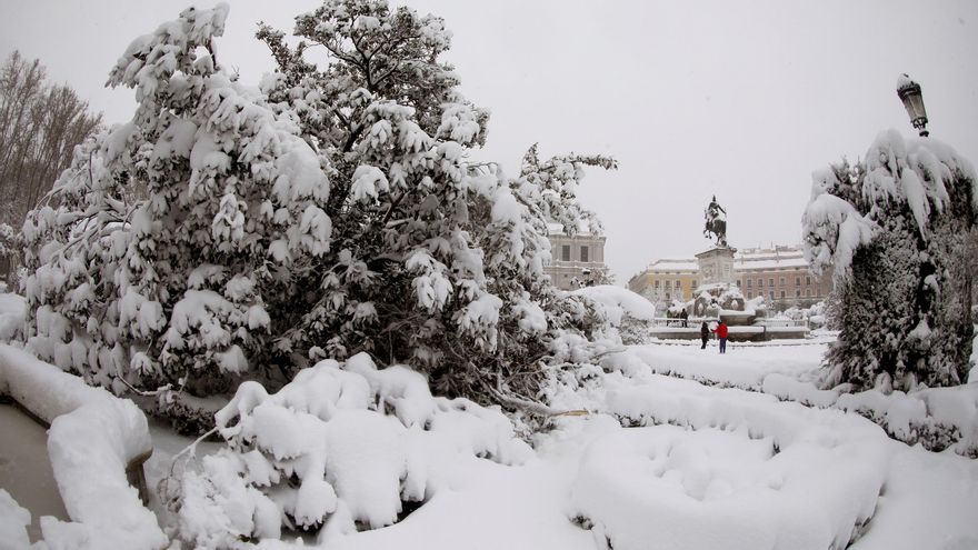 Vista de la Plaza de Oriente de Madrid, este sábado. EFE/ David Fernández
