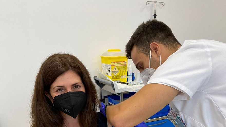 Canarias se acerca al millón de dosis de vacunas contra la COVID administradas