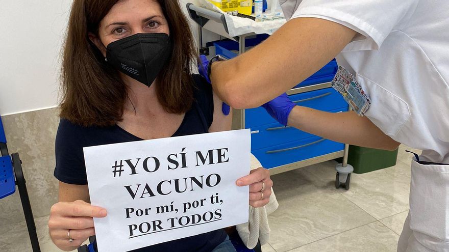 Vacunación contra la COVID a vecinos de Lanzarote