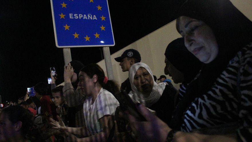 Ceuta festeja la reapertura de las fronteras terrestres entre España y Marruecos