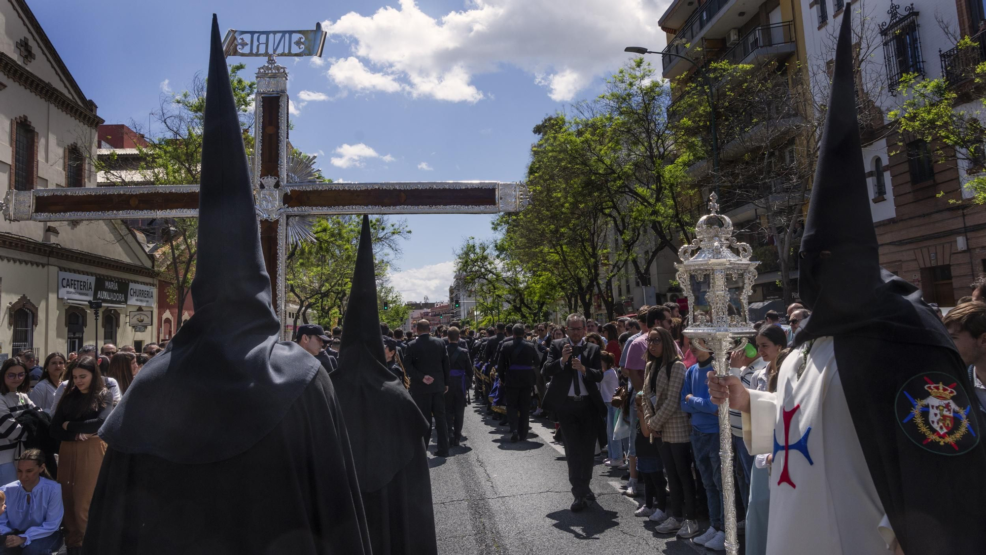 Los nazarenos trinitarios ponen rumbo a la carrera oficial