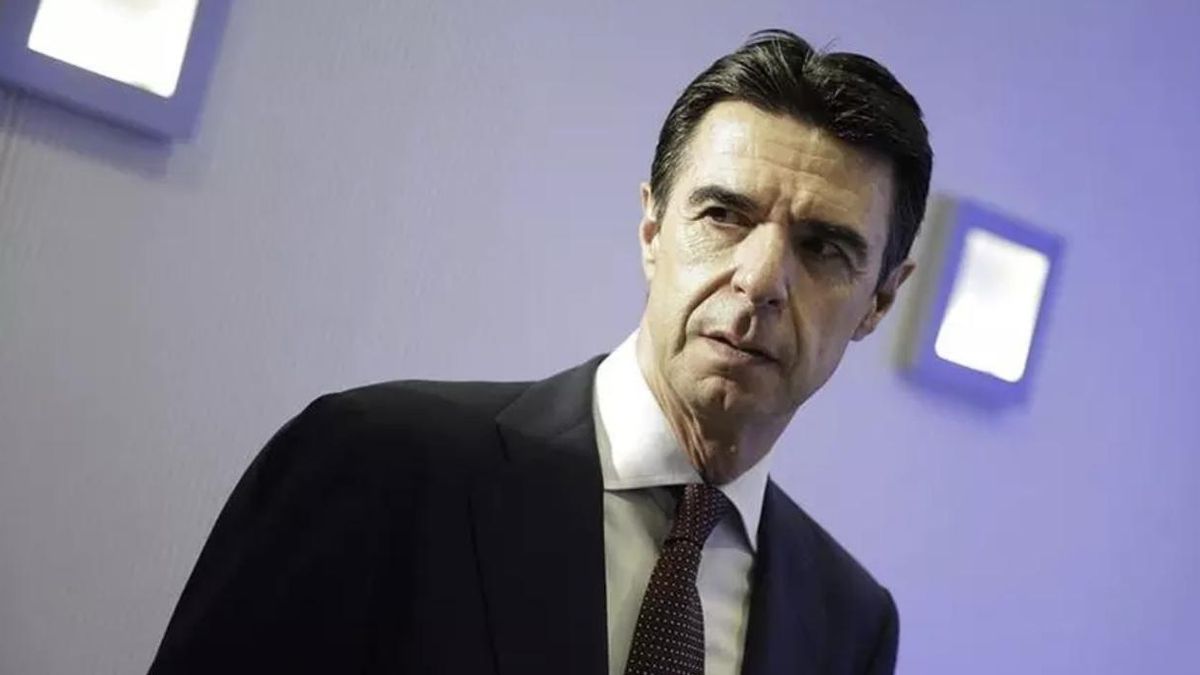 José Manuel Soria, durante su etapa de ministro de Industria. EFE