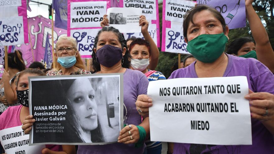 Marchan en Córdoba en repudio al femicidio de Ivana Módica y en reclamo de justicia