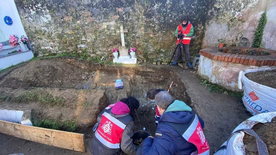 Asturias avanza en la reparación a las víctimas del franquismo al identificar los restos de cinco personas de una fosa común