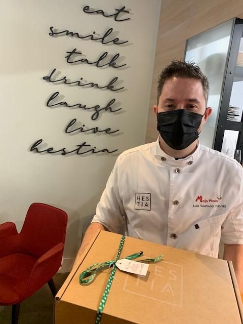 Juan Santiago en Hestia