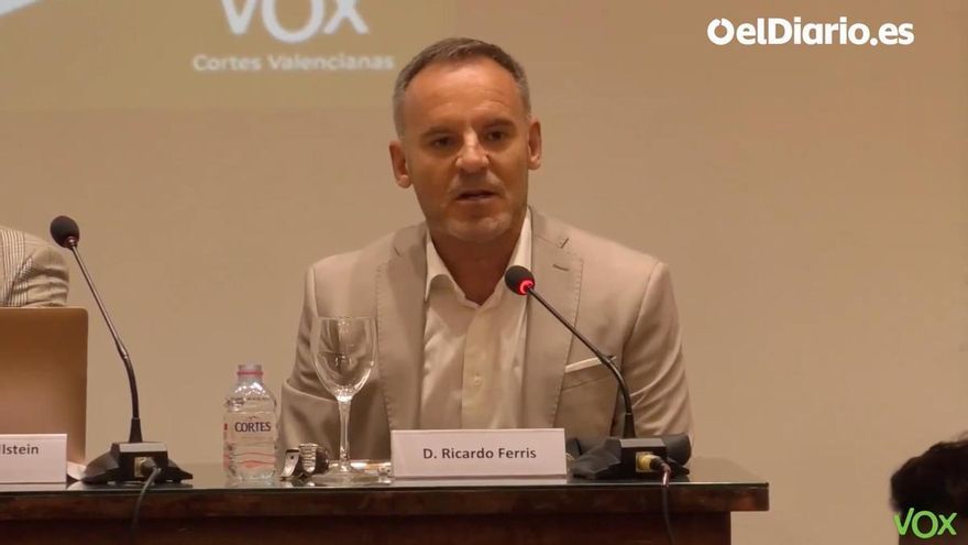 El inspector jefe de la Policía Nacional Ricardo Ferris en el acto de Vox.