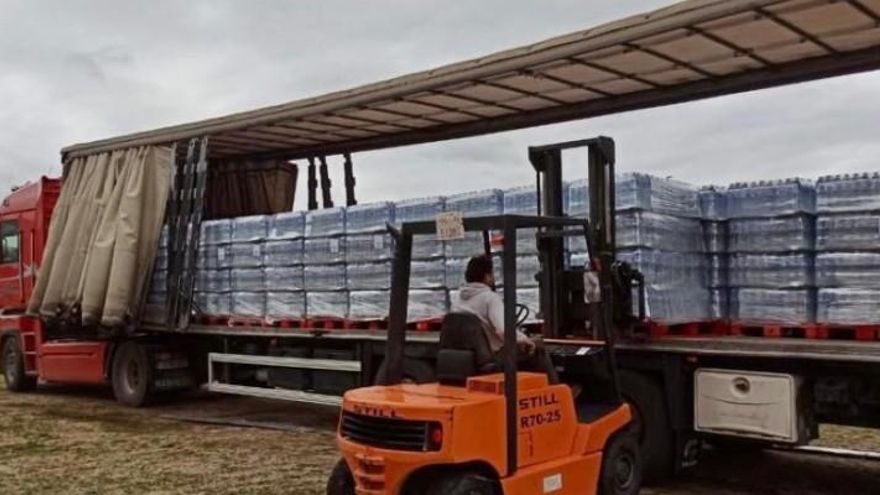 Un pueblo de Ávila lleva seis días con agua embotellada pendiente de un contranálisis