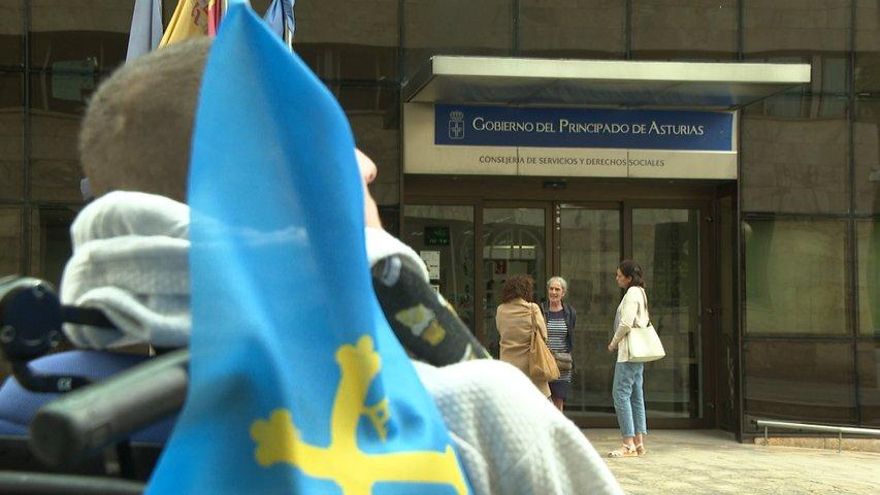 Los padres biológicos de una niña de 5 años raptan a la menor tras agredir a una educadora de un centro de acogida de Asturias