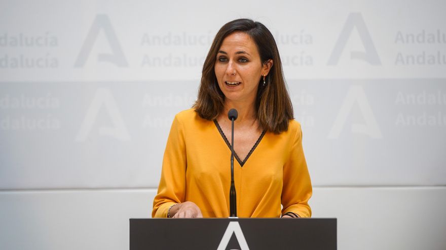 La ministra de Derechos Sociales y Agenda 2030, Ione Belarra, atiende a los medios después de la  firma  el convenio para la ejecución de proyectos con cargo a los fondos europeos procedentes del Mecanismo para la Recuperación y la Resiliencia a 23 de sep