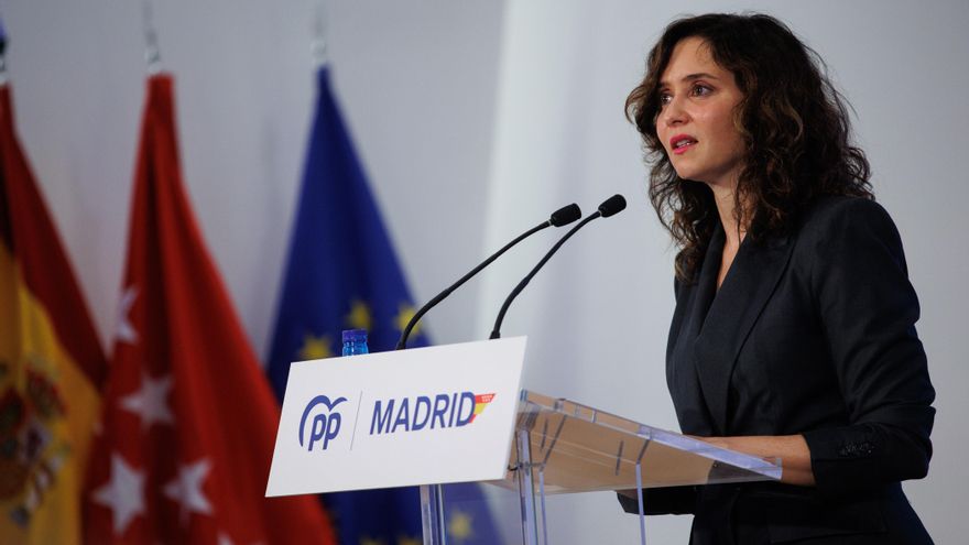 La presidenta de la Comunidad de Madrid, Isabel Díaz Ayuso, interviene durante la clausura de la I Intermunicipal del PP de Madrid, en el Centro Municipal Hub El Cantizal, a 27 de abril de 2024, en Las Rozas, Madrid