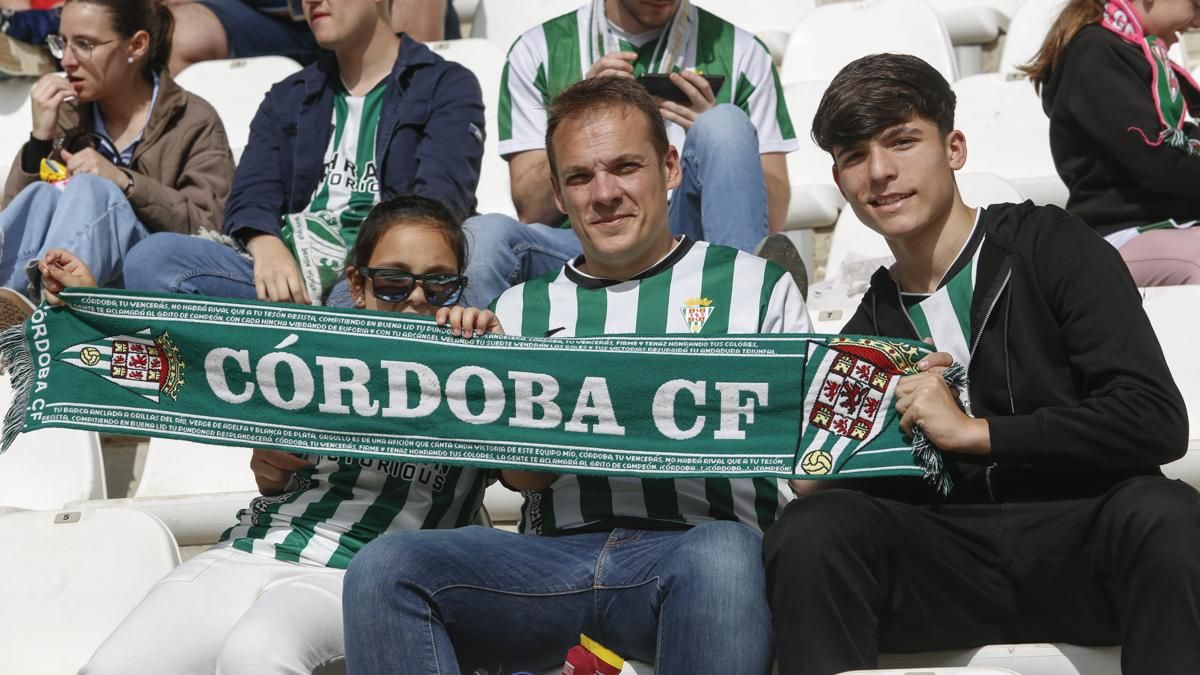 Grada Blanquiverde del Córdoba CF - Granada CF
