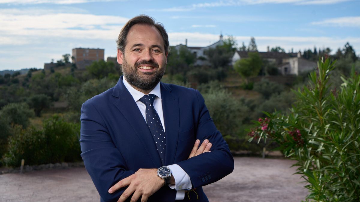 El presidente del PP de C-LM, Paco Núñez, en una entrevista con Europa Press