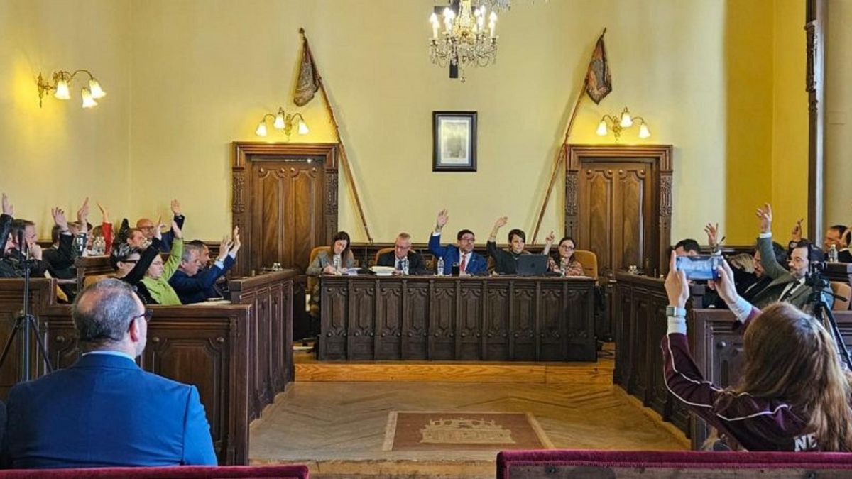 Silvia López sustituye a la teniente de alcalde de Ávila destituida por el regidor por presentarse a una oposición municipal