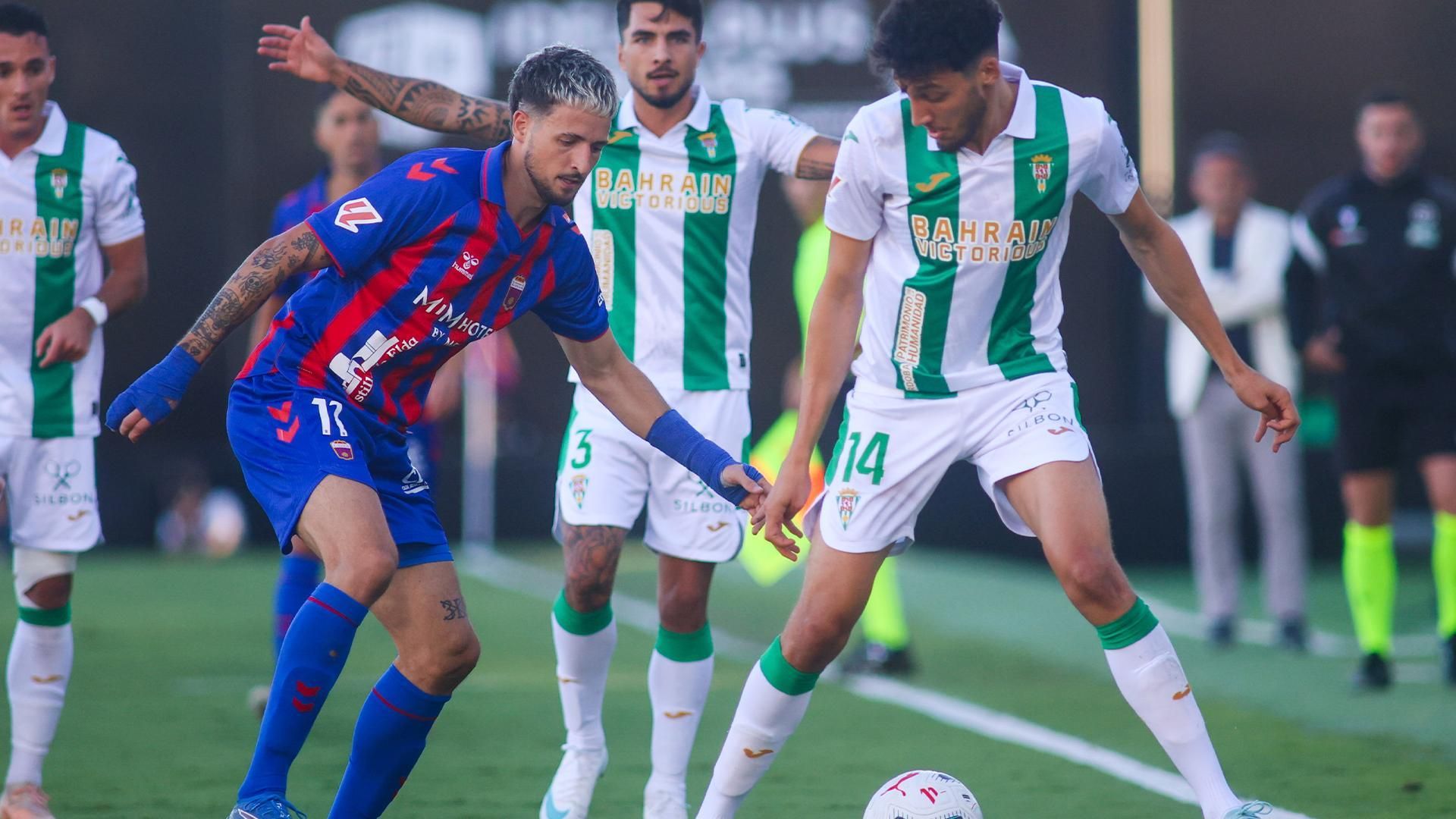 El CD Eldense - Córdoba CF, en imágenes