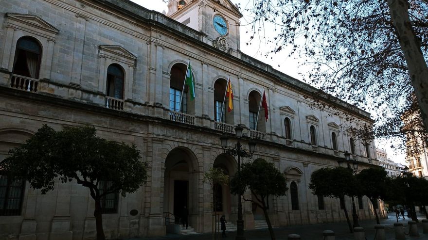 El Ayuntamiento de Sevilla trabaja "sin descanso" para restablecer el servicio informático sin caer en el "chantaje" de los hackers
