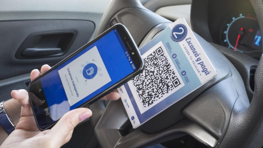 Pagos en dólares con tarjetas de débito y códigos QR: 10 preguntas y 10 respuestas