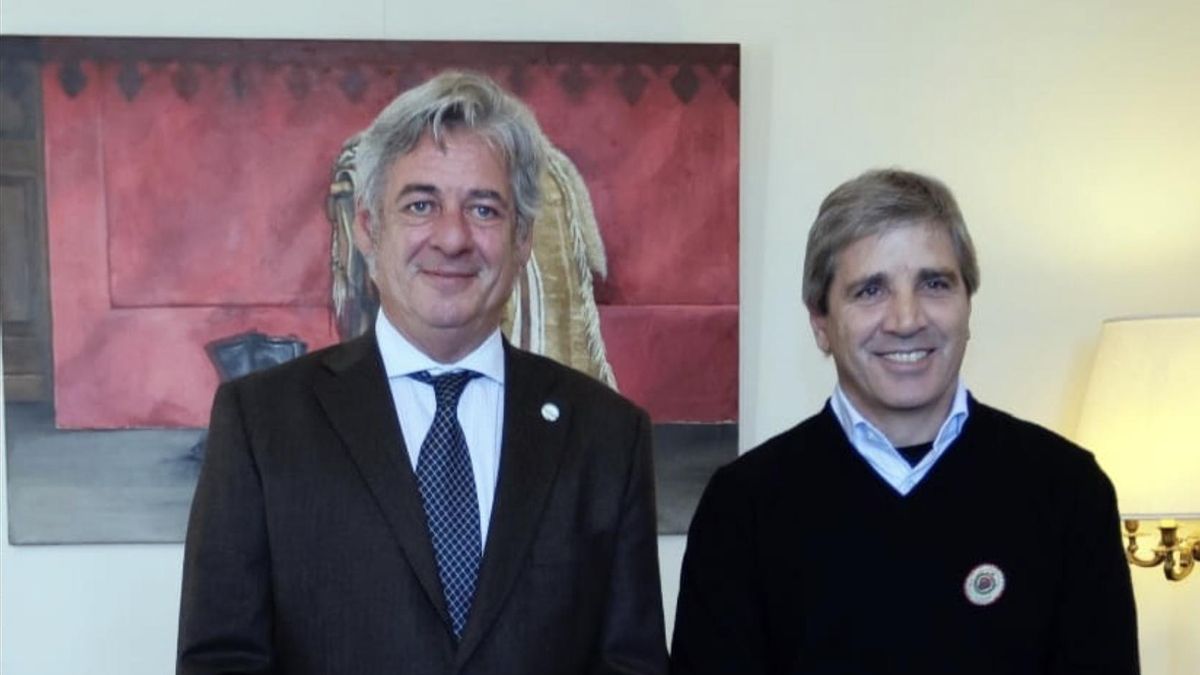 El presidente de la Rural, Nicolás Pino, fue recibido este martes por Luis Caputo.