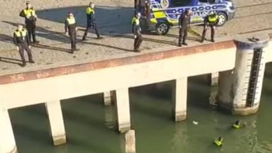 El hermano del inmigrante muerto en el Guadalquivir pide las grabaciones de videovigilancia de la persecución policial