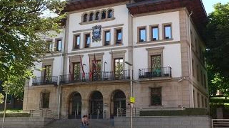 Sestao pagará más de un millón de euros a una empresa de limpieza que trabajó seis años sin contrato en vigor