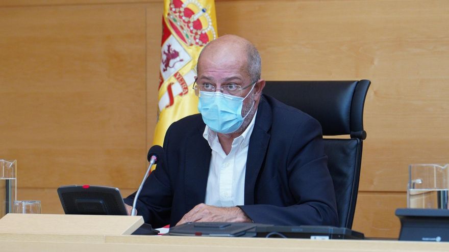 Castilla y León impondrá restricciones a los no vacunados si la incidencia del COVID vuelve a saturar hospitales