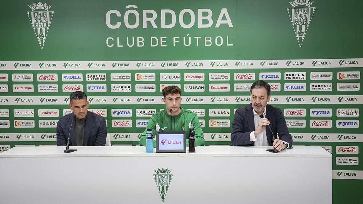 Presentación de Goti como nuevo jugador del Córdoba CF