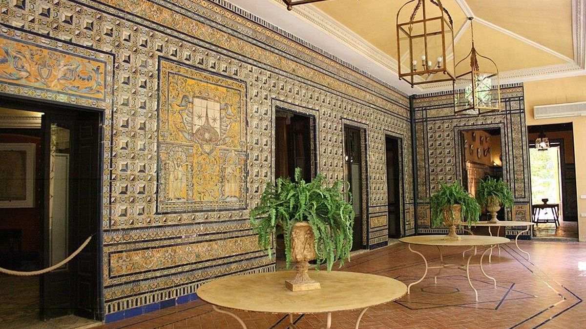 Decoración de azulejos en el Palacio de la Condesa de Lebrija.