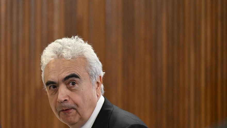 El director ejecutivo de la Agencia Internacional de la Energía (AIE), Fatih Birol, durante un acto con la prensa en Australia. EFE/EPA/LUKAS COCH AUSTRALIA AND NEW ZEALAND OUT