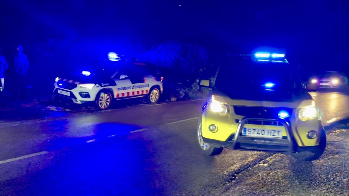 Cinco heridos graves y una quincena leves tras el choque de un tren de Rodalies con un muro caído entre Gelida y Sant Sadurní, Barcelona