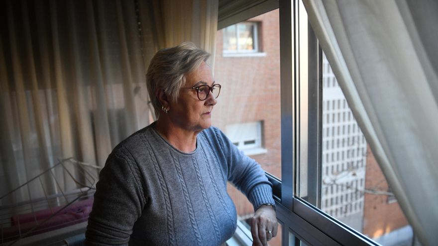 Desokupas en la puerta y el piso en Idealista: estrategias para vender la casa de Manuela pese a su vulnerabilidad