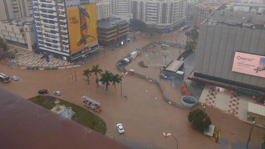 Inundaciones en el centro de Málaga, trenes suspendidos y más de 3.000 evacuados por la DANA