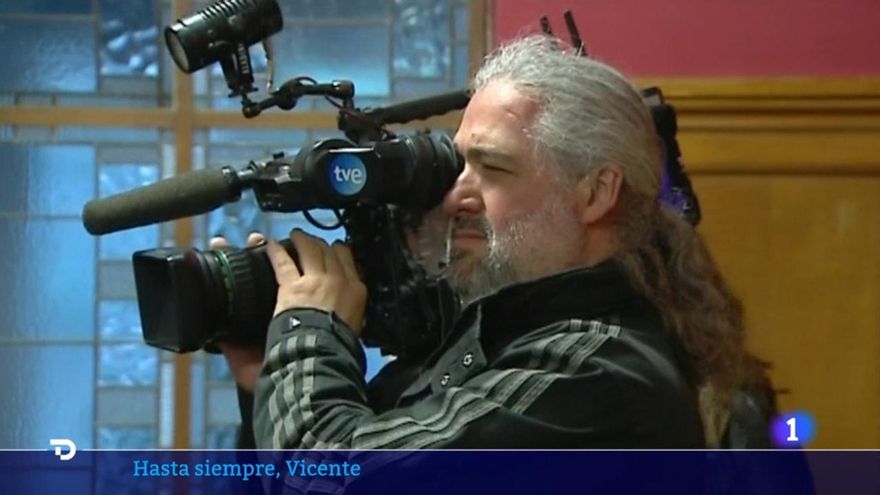 Muere durante una grabación Vicente Gil Díaz, histórico reportero gráfico de TVE durante más de 30 años