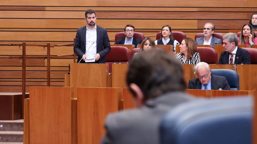 El PP de Mañueco condena la dictadura franquista tras omitirla en la Ley de Concordia