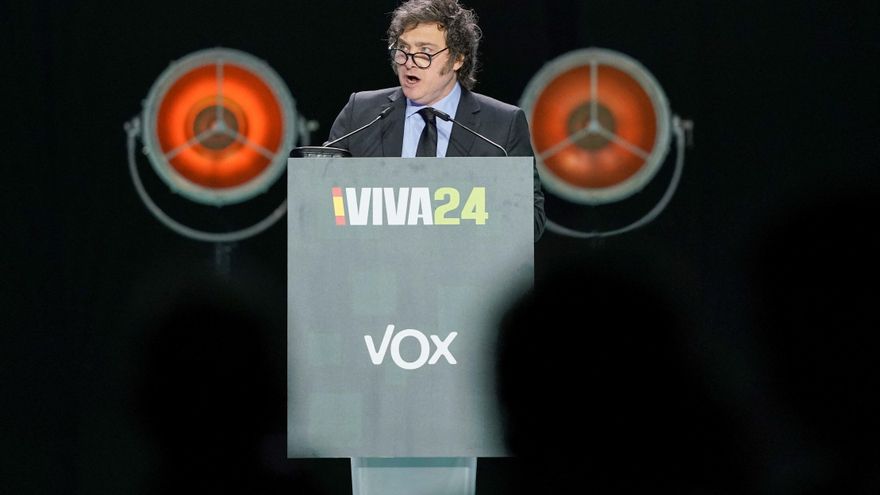 Milei vuelve a España sin reunirse con Pedro Sánchez y en medio de la crisis política por Adorni