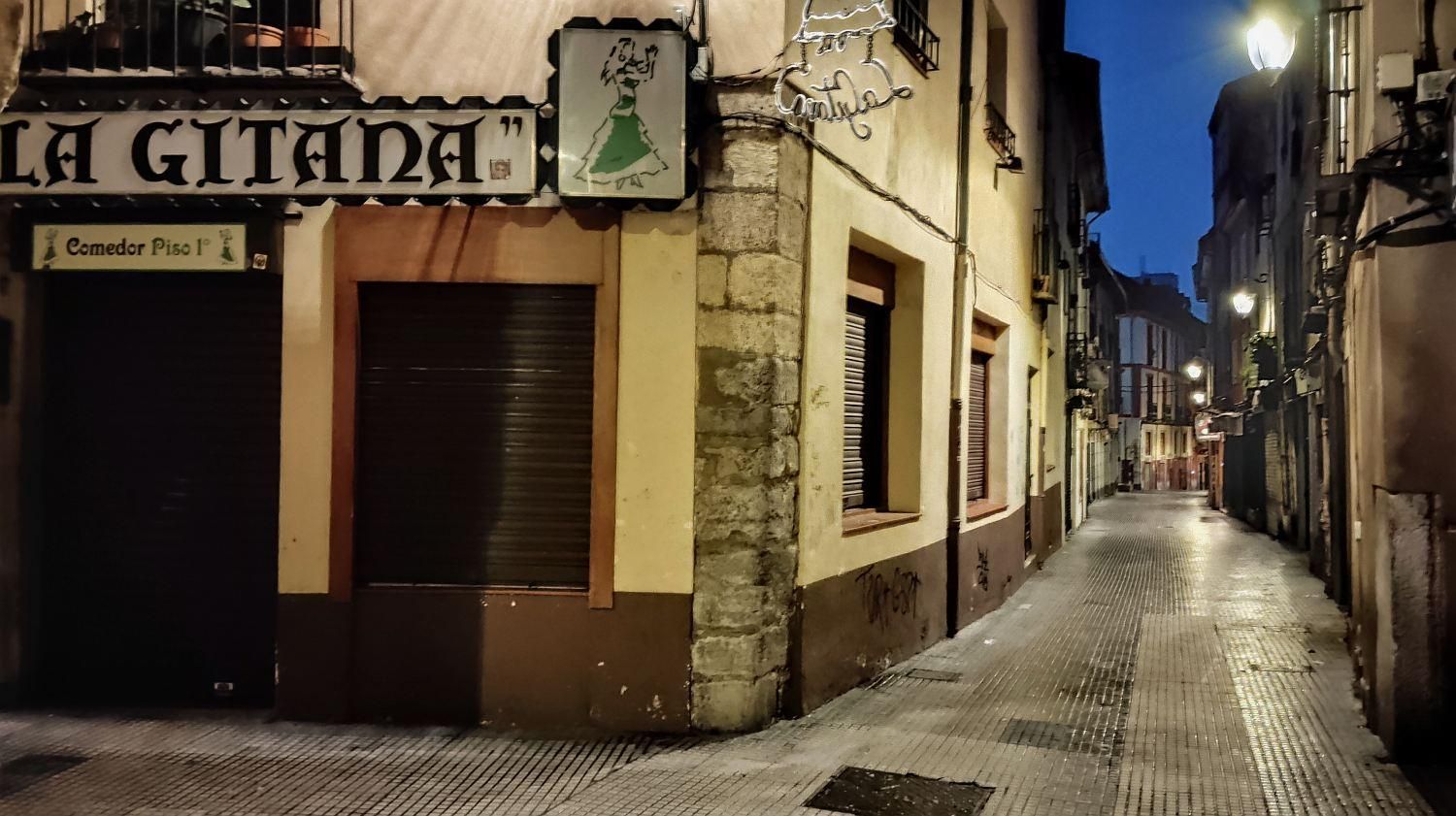 La Gitana, mítico bar del Húmedo de León, en el lado contrario de esa esquina.