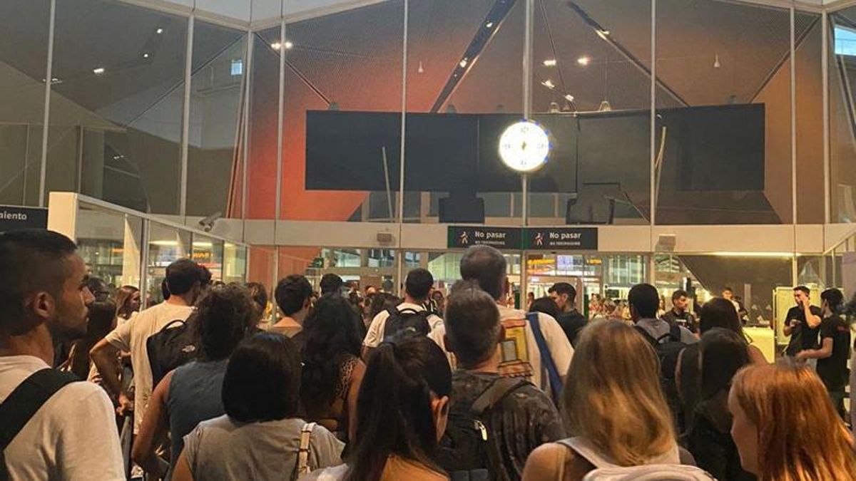Control policial masivo en la estación de tren de Logroño previo a San Mateo