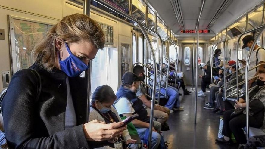 El gobierno de Estados Unidos apelará el levantamiento de la obligación de usar barbijo en el transporte