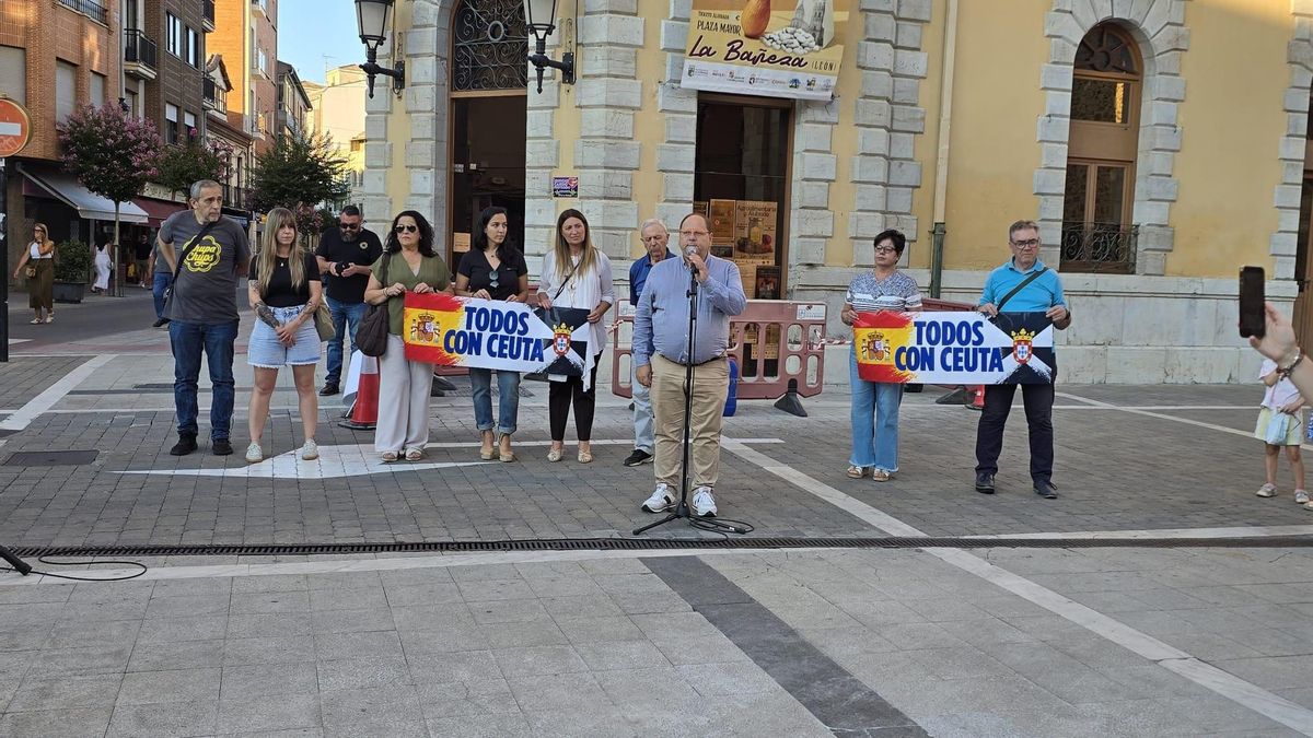Manifestación en La Bañeza en apoyo a Ceuta.