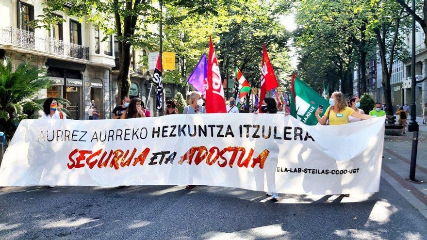 Sindicatos de enseñanza convocan otra manifestación en Euskadi el 2 de octubre ante la falta de respuesta del Gobierno vasco