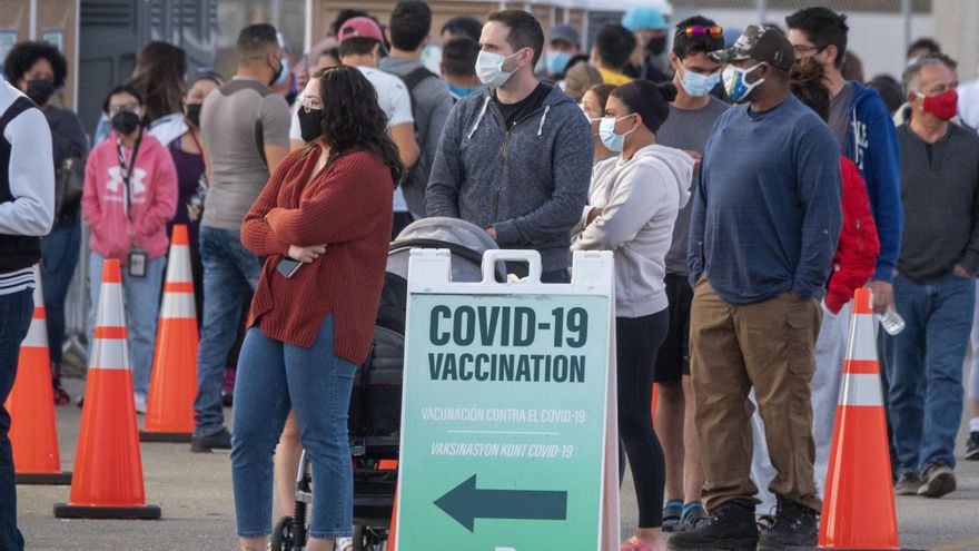 Miami-Dade desactiva el toque de queda por el coronavirus luego de un año