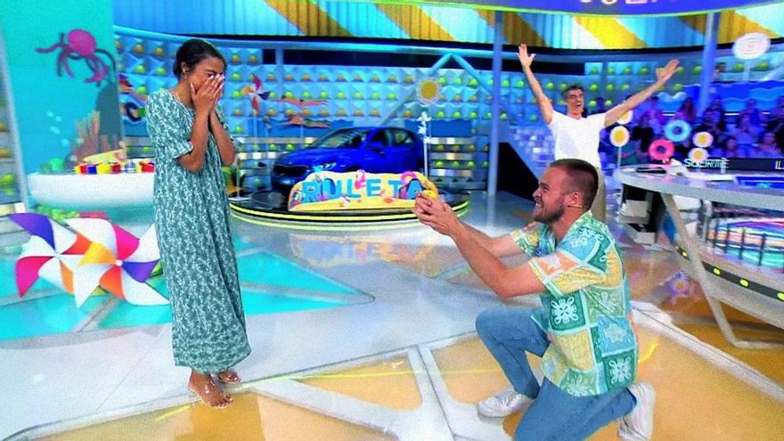 'La Ruleta de la suerte' vivió una pedida de mano "histórica" entre dos concursantes