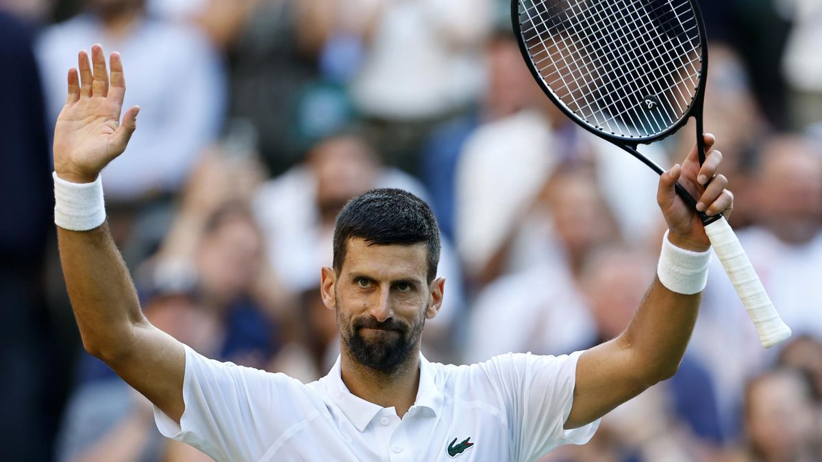 Novak Djokovic tras ganar a Flavio Cobolli en el partido de cuartos de final de Wimbledon
