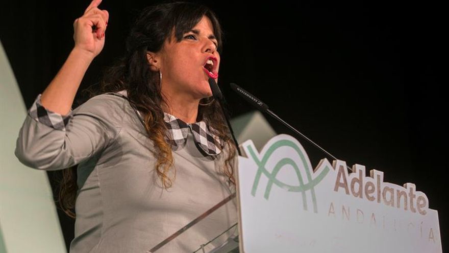 Teresa Rodríguez, a Casado por criticar a inmigrantes: "Eres un mamarracho"