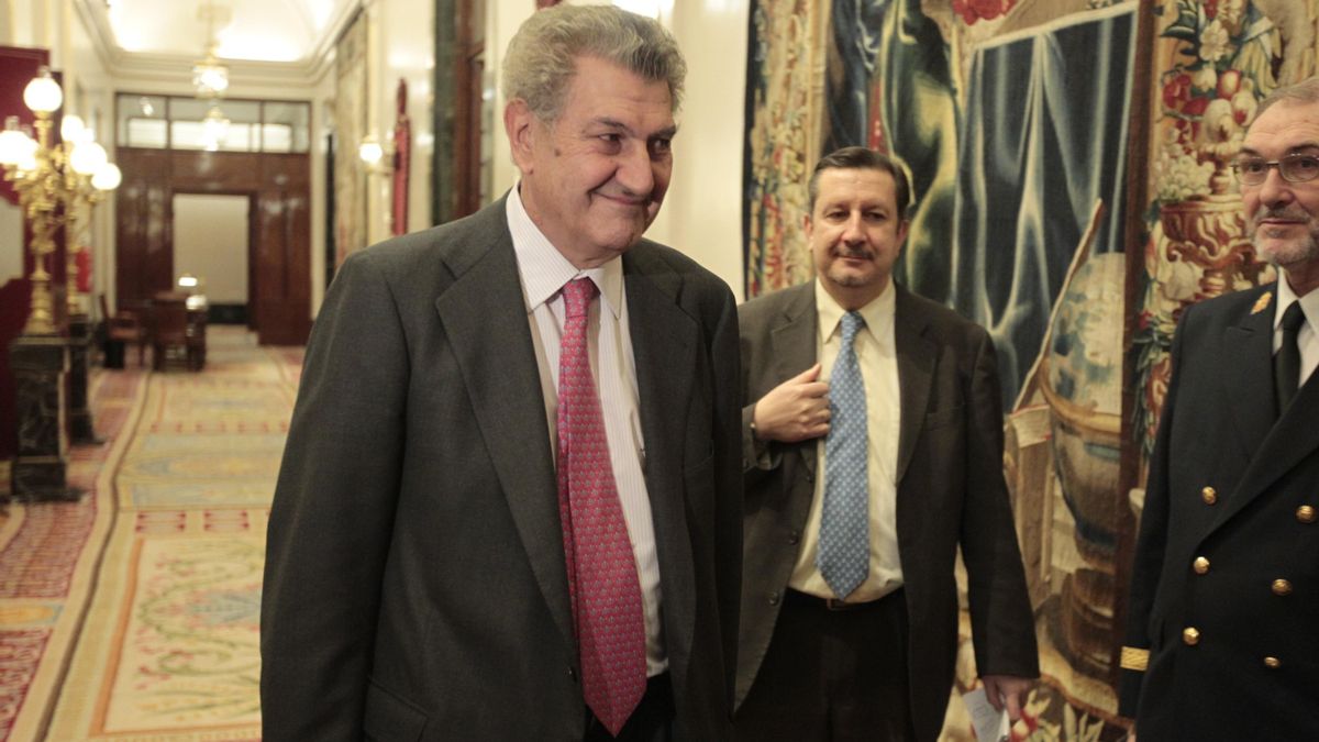 Posada traslada su "total" apoyo a los diputados afectados por 'escraches', que ve "absolutamente antidemocráticos"