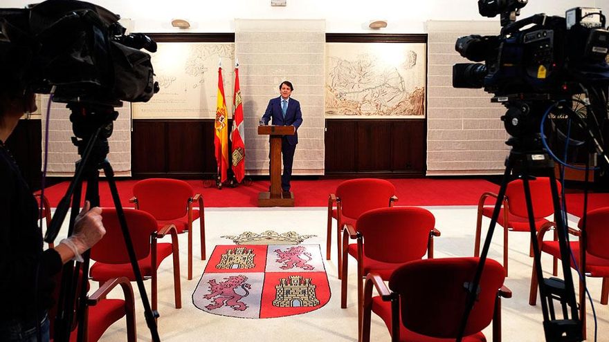 El presidente de la Junta de Castilla y León, Alfonso Fernández Mañueco, en una comparecencia.