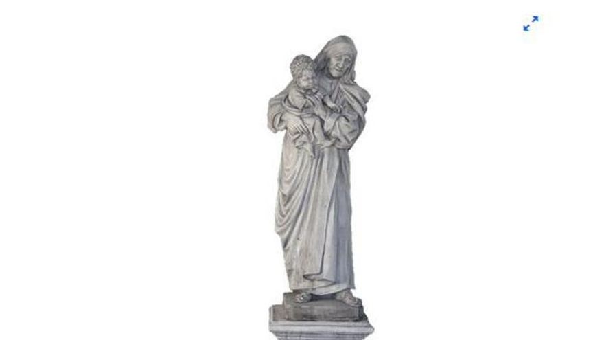 El alcalde de Las Rozas inaugura una escultura de Teresa de Calcuta que se vende por internet entre budas y gnomos de jardín