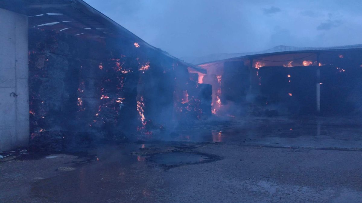 Imagen del incendio en Sahelices del Payuelo