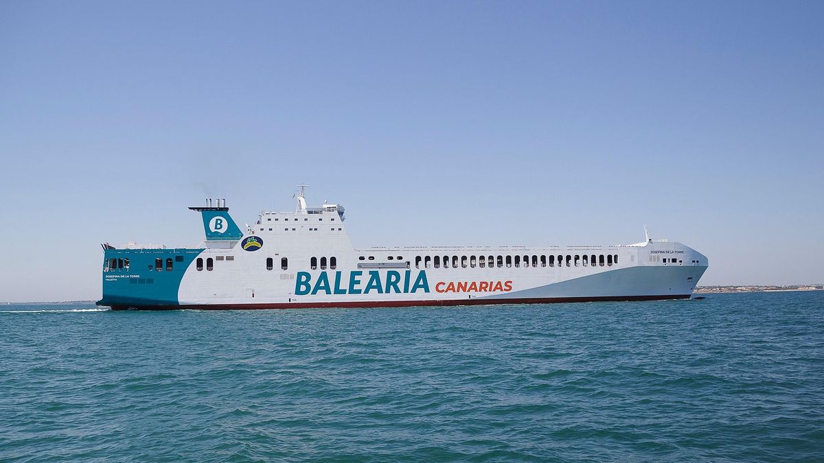 Baleària Canarias ofrece a la semana más de 7.000 metros lineales de capacidad para el transporte de equipos frigoríficos con la Península