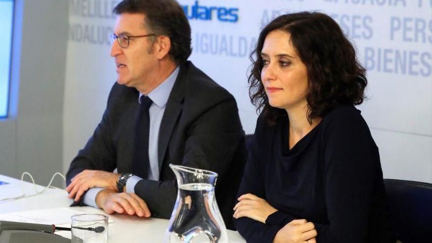 Alberto Núñez Feijóo e Isabel Díaz Ayuso, en una imagen de archivo de un acto del Partido Popular